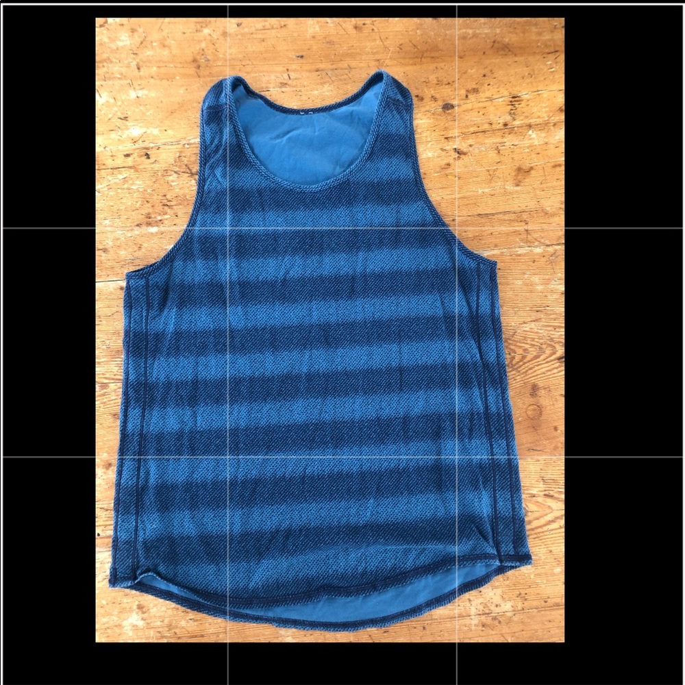 Men’s lululemon tank navy stripes